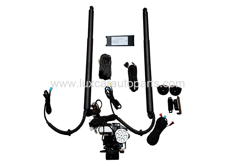 toyota-land-cruiser-300-power-tailgate.webp