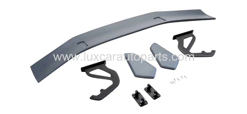 porsche-2017-718-gt4-rs-spoiler.webp