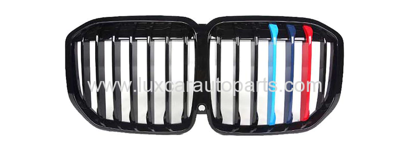 bmw-g07-x7-mp-grille-tri-color-2019-2022.webp