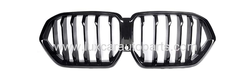 bmw-g06-x6-mp-grille.webp