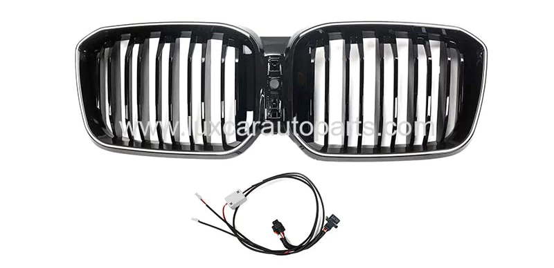 bmw-g02-x4-lci-m-grille-led.webp