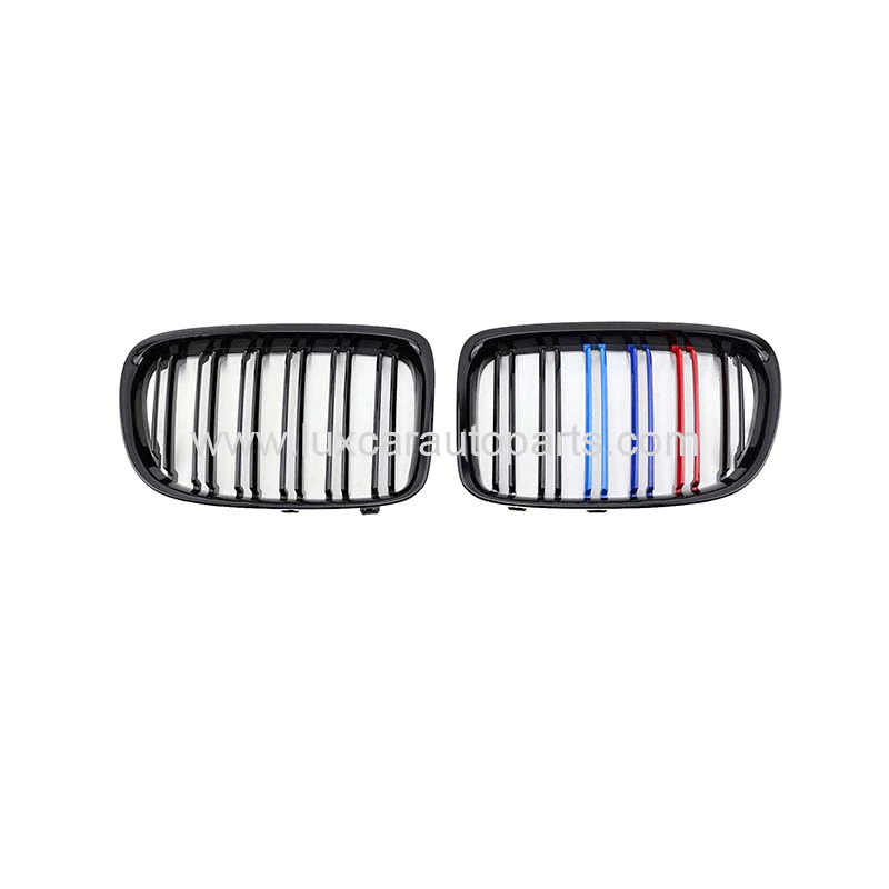 bmw-x1-e84-m-grille-m-color-stripes