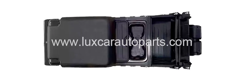 defender-l663-front-center-console-armrest.webp