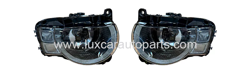 land-rover-defender-standard-oe-headlights.webp