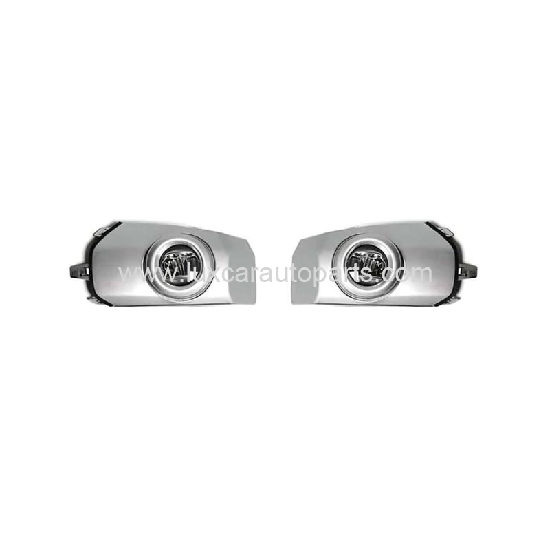 toyota-fj-cruiser-front-bumper-fog-light